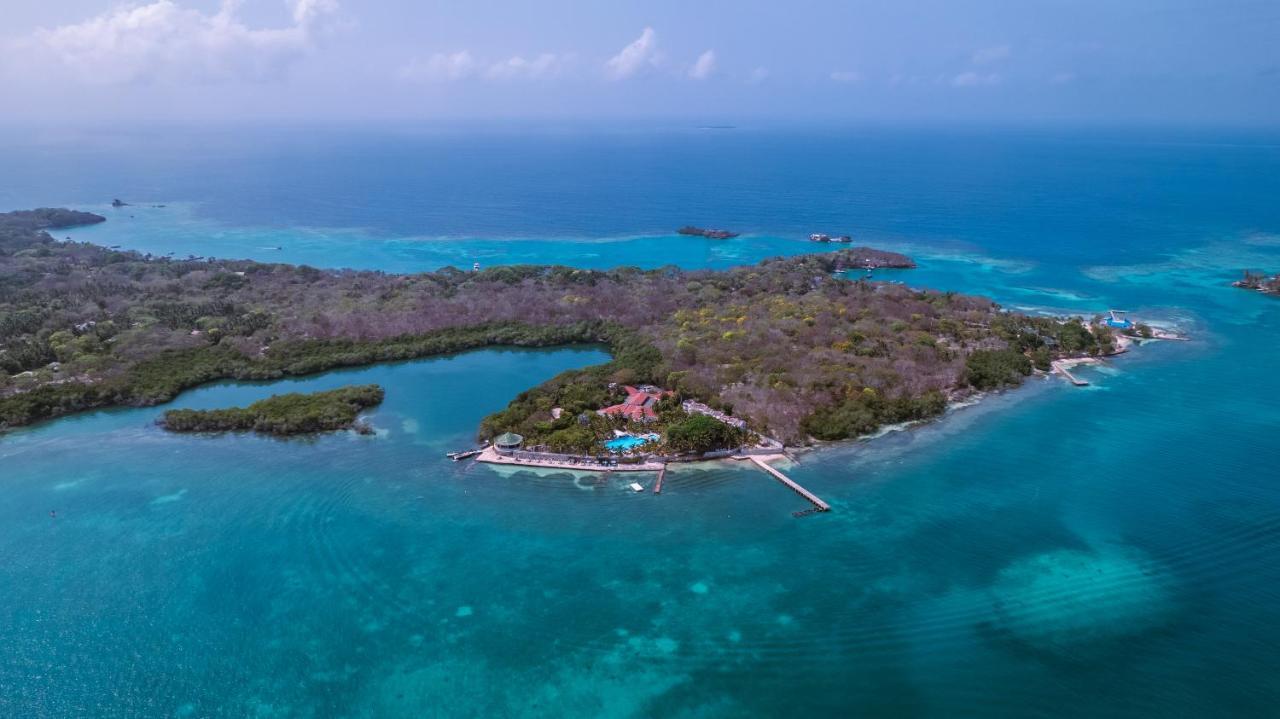 Hotel Cocoliso Island Resort Isla Grande  Exterior photo